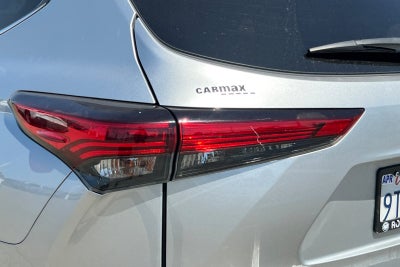 2022 Toyota Highlander Hybrid Platinum