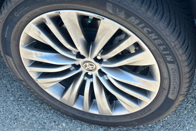 2022 Toyota Highlander Hybrid Platinum