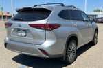 2022 Toyota Highlander Hybrid Platinum