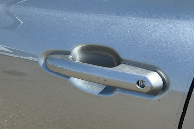 2022 Toyota Highlander Hybrid Platinum