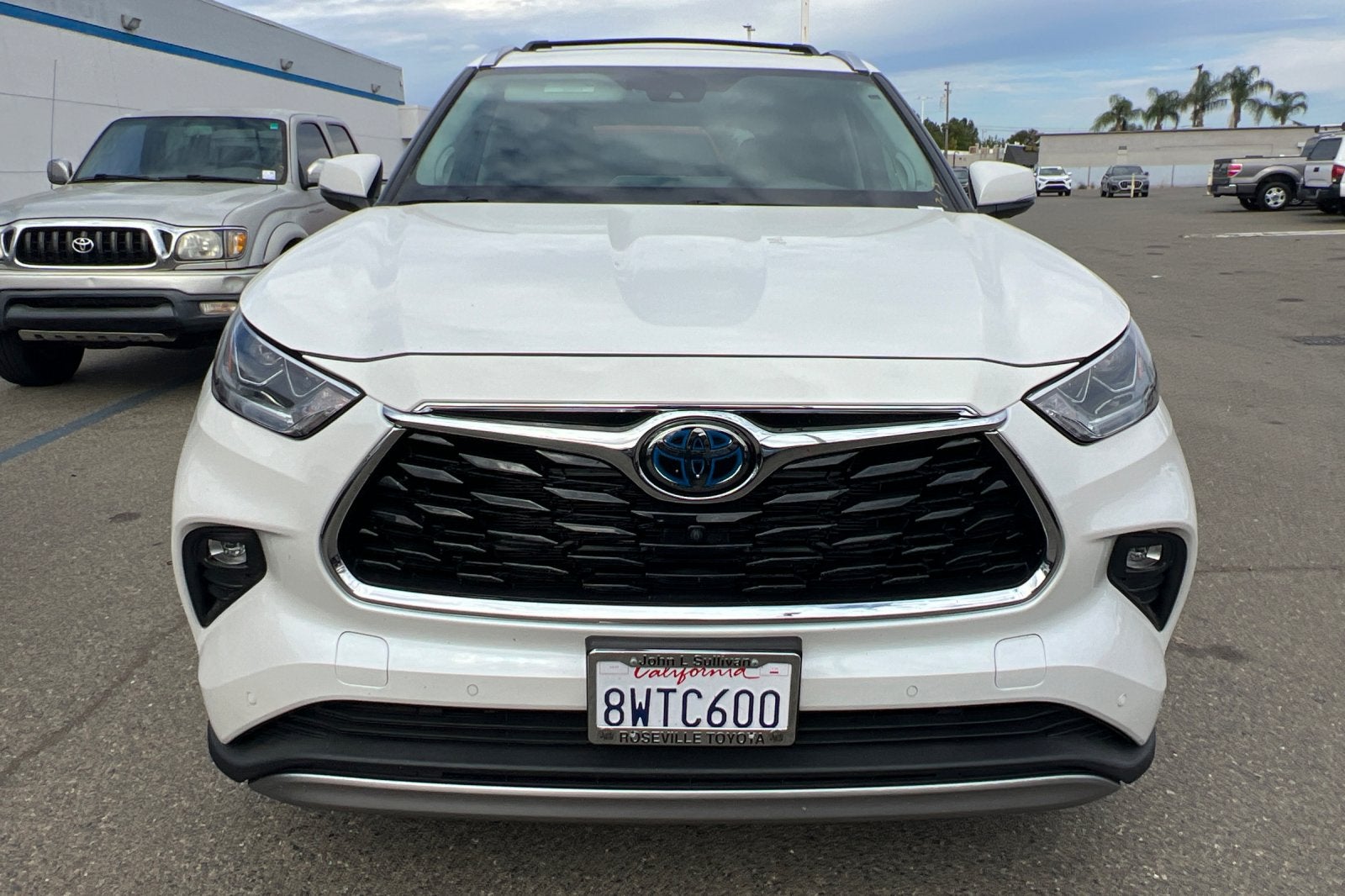 2021 Toyota Highlander Hybrid Platinum