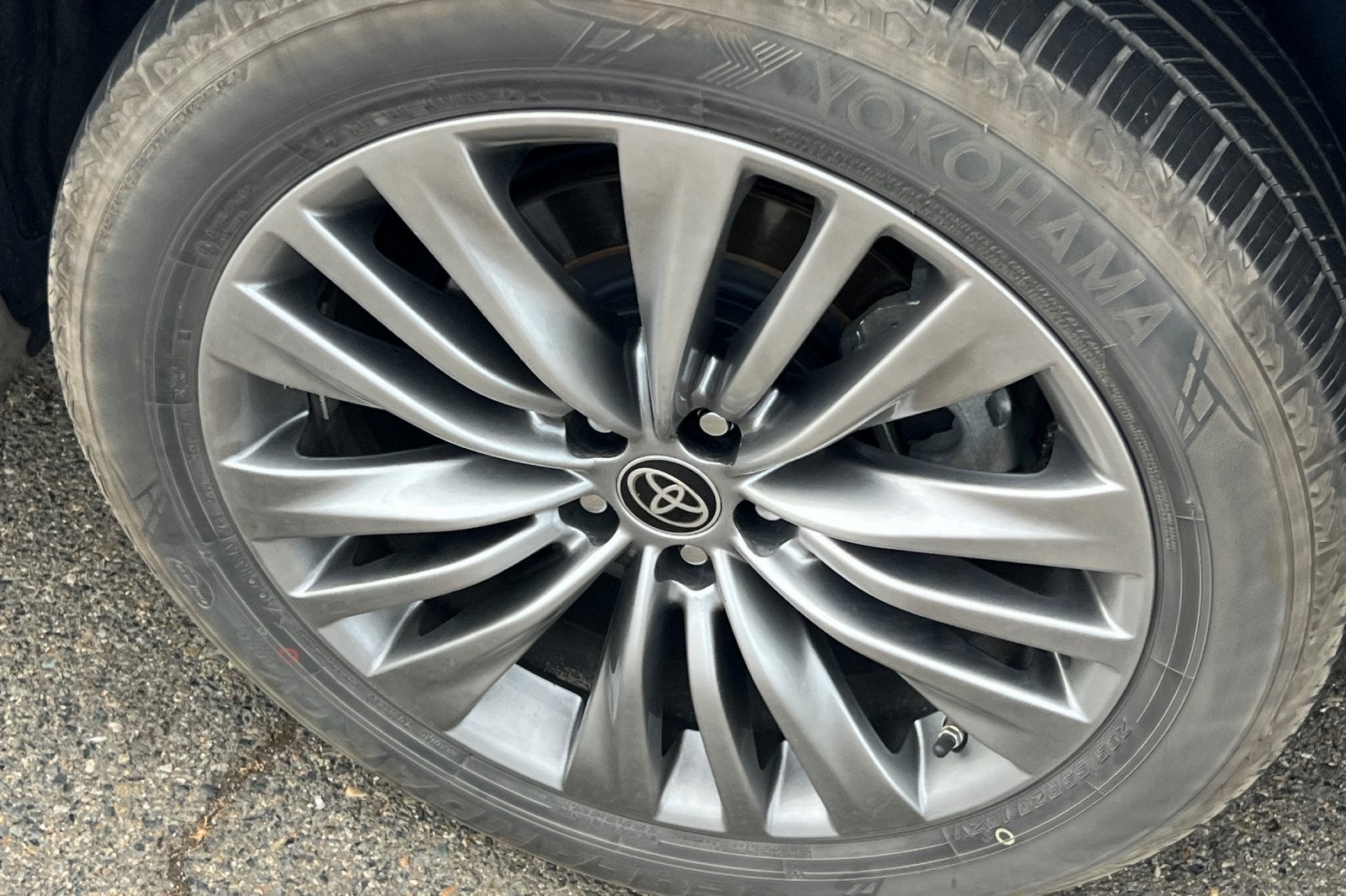 2021 Toyota Highlander Hybrid Platinum