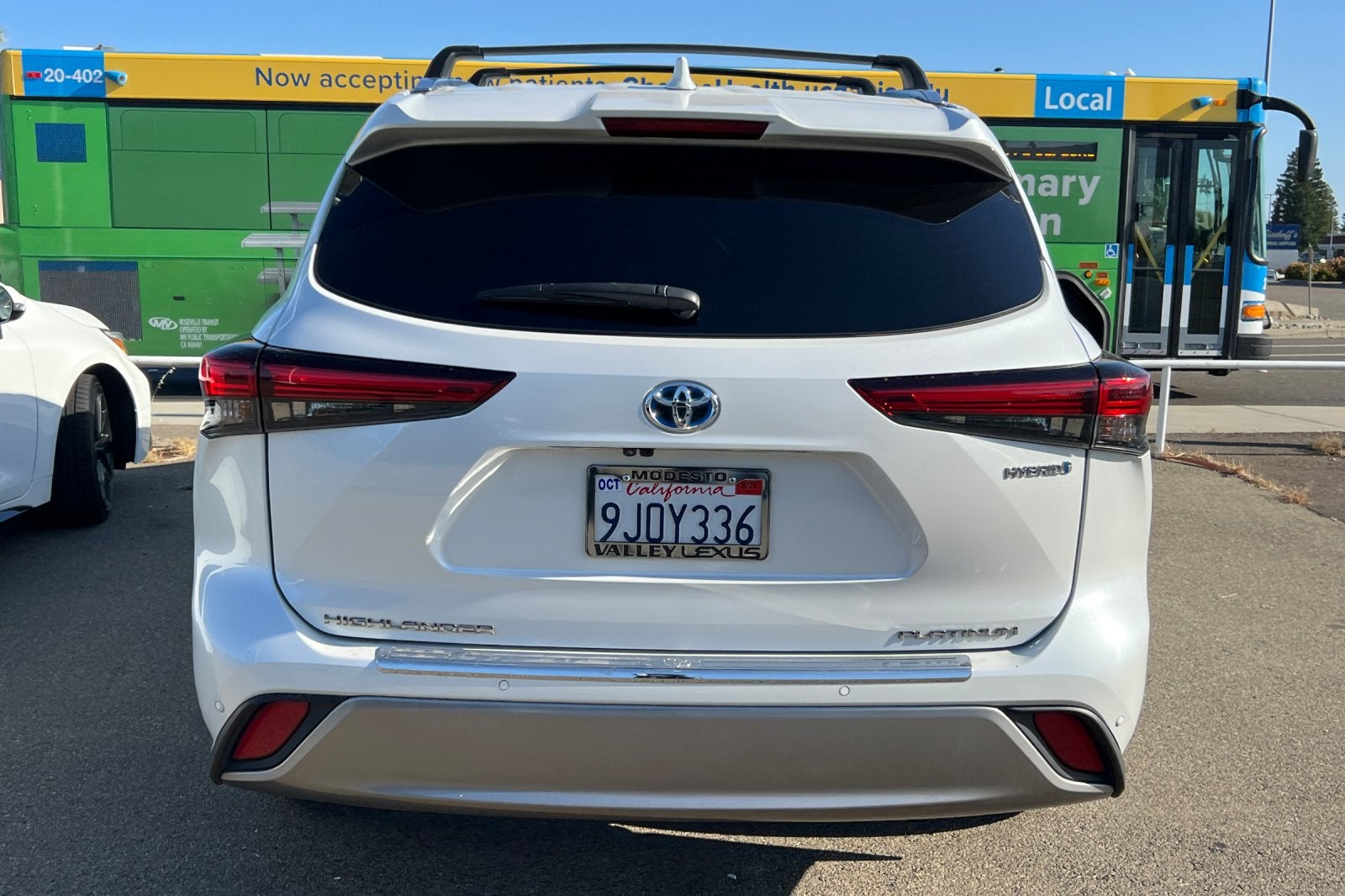 2023 Toyota Highlander Hybrid Platinum