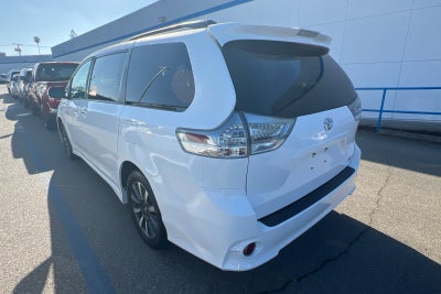 2019 Toyota Sienna SE Premium