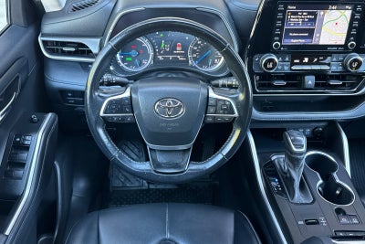 2022 Toyota Highlander Hybrid XLE