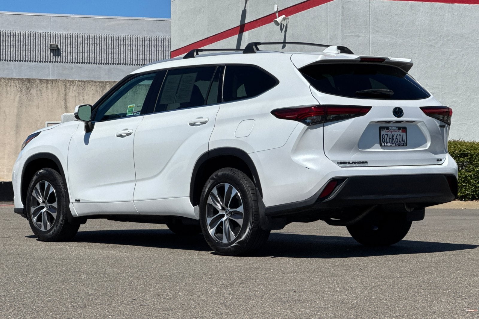 2022 Toyota Highlander Hybrid XLE