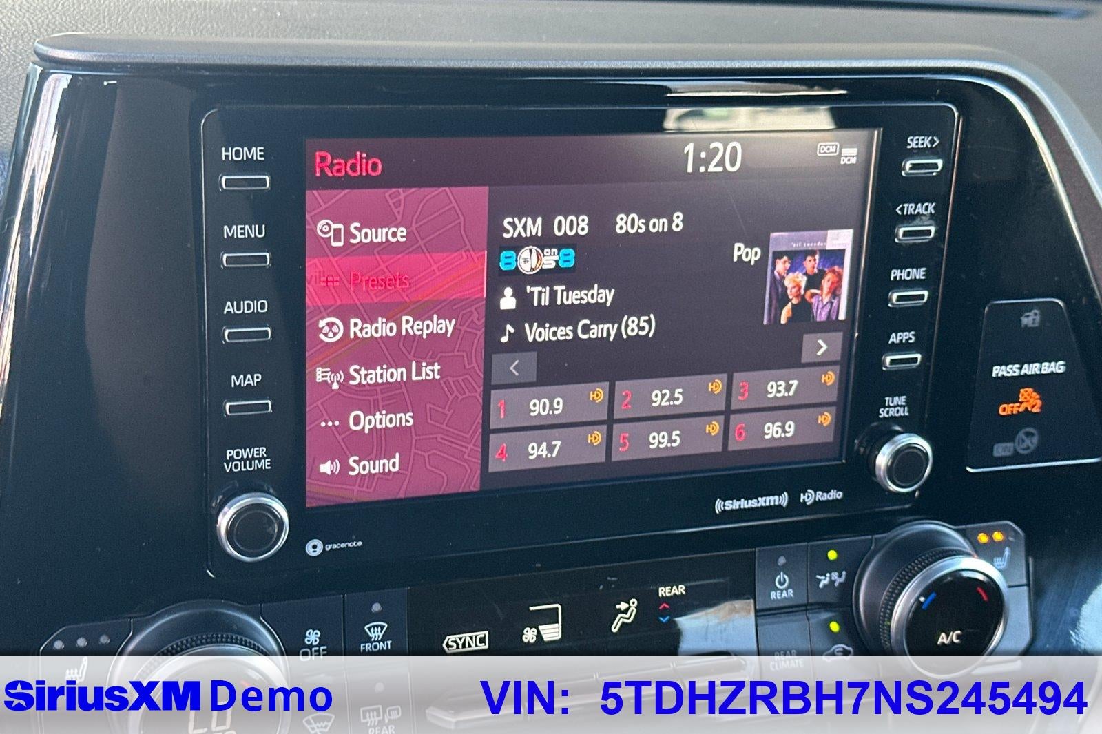 2022 Toyota Highlander XLE