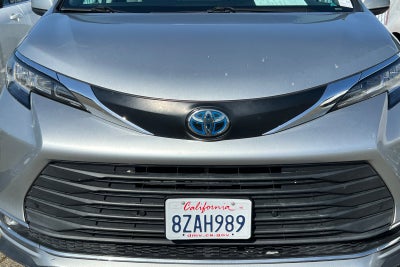 2022 Toyota Sienna XLE