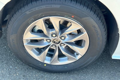 2022 Toyota Sienna XLE