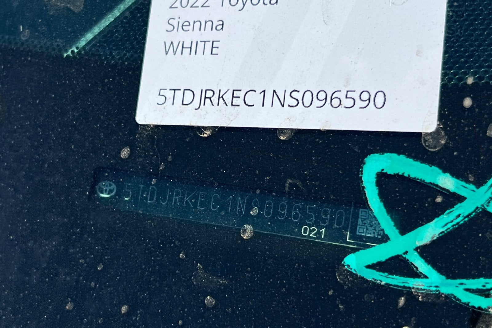 2022 Toyota Sienna XLE