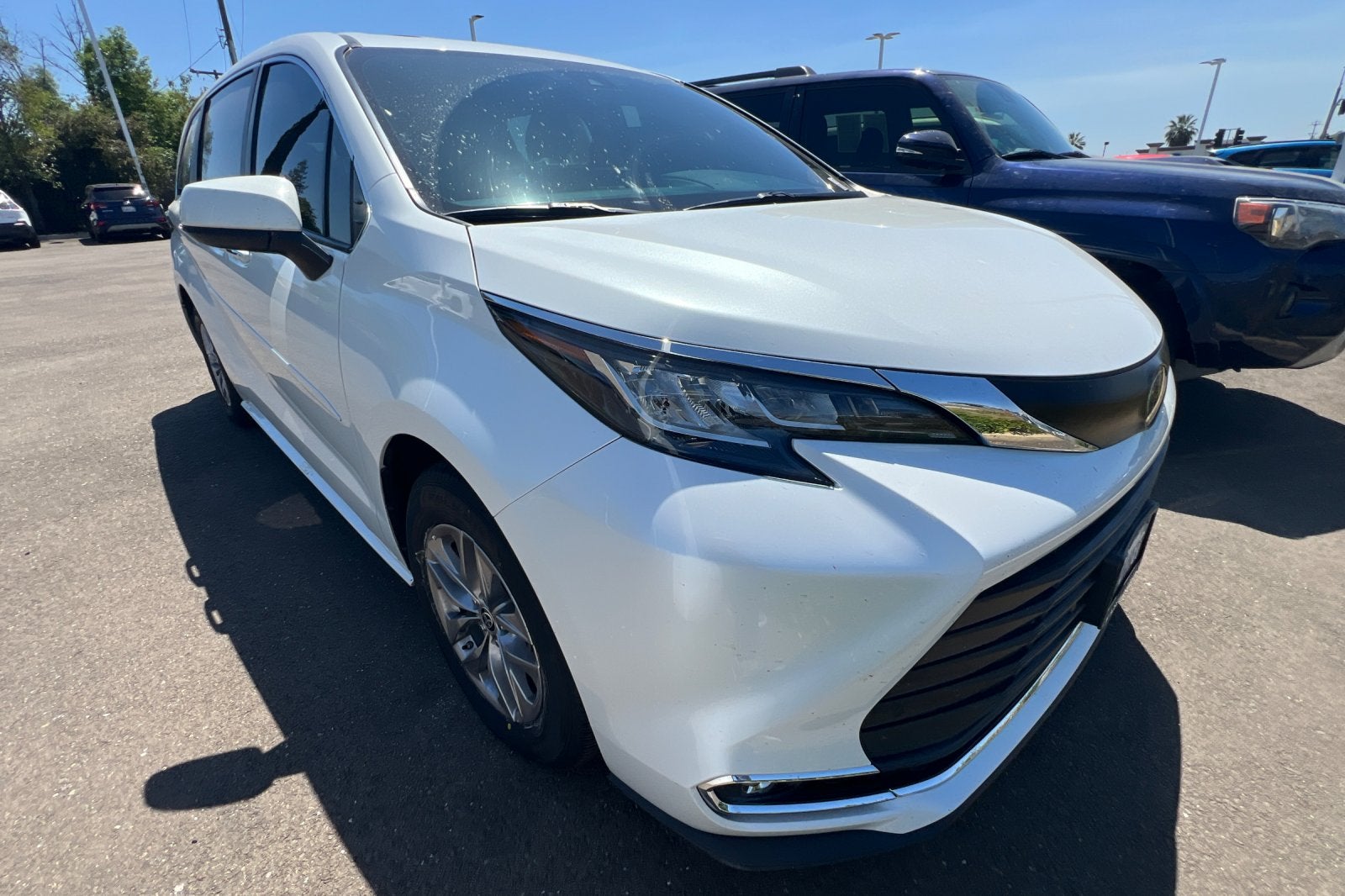 2022 Toyota Sienna XLE