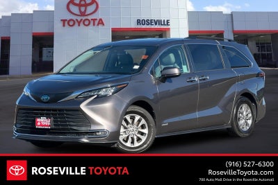 2021 Toyota Sienna XLE