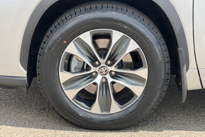 2024 Toyota Highlander Hybrid XLE
