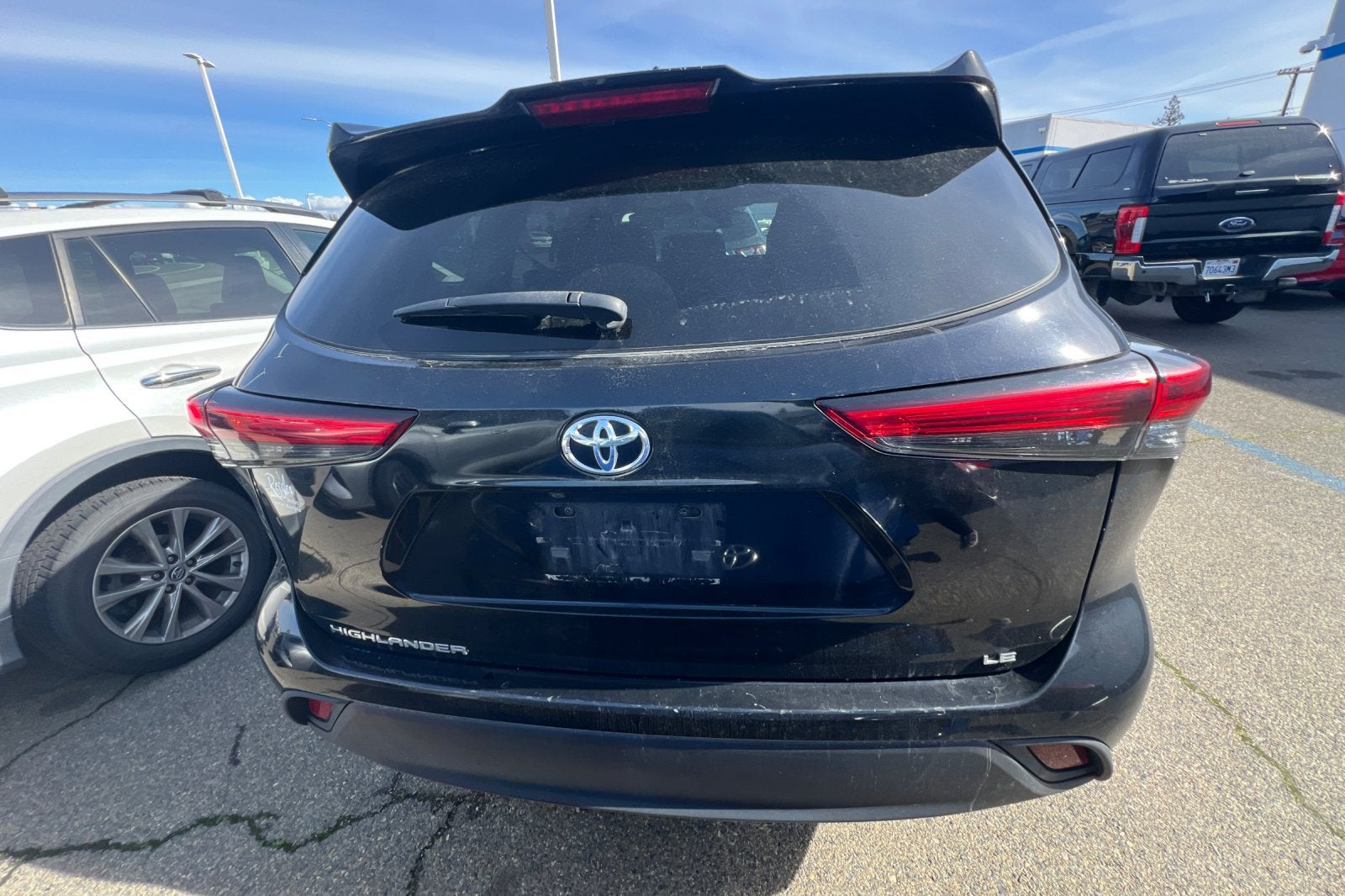 2023 Toyota Highlander LE