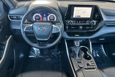 2025 Toyota Highlander XSE