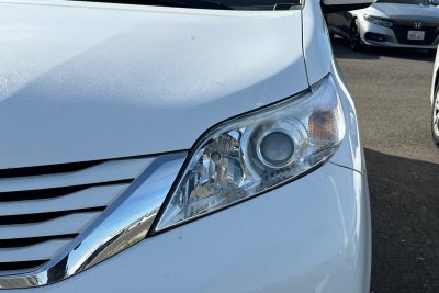 2016 Toyota Sienna LE