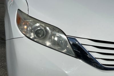 2016 Toyota Sienna LE