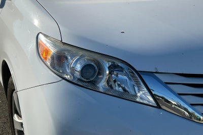 2016 Toyota Sienna LE