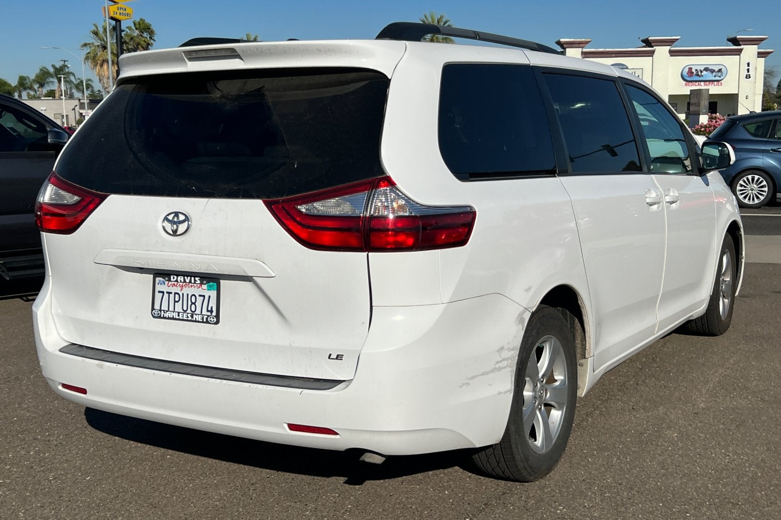2016 Toyota Sienna LE