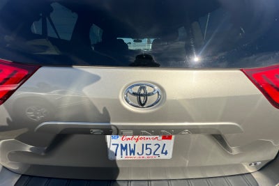 2015 Toyota Sienna LE