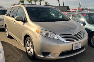 2015 Toyota Sienna LE