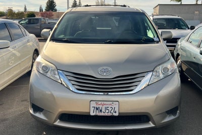 2015 Toyota Sienna LE