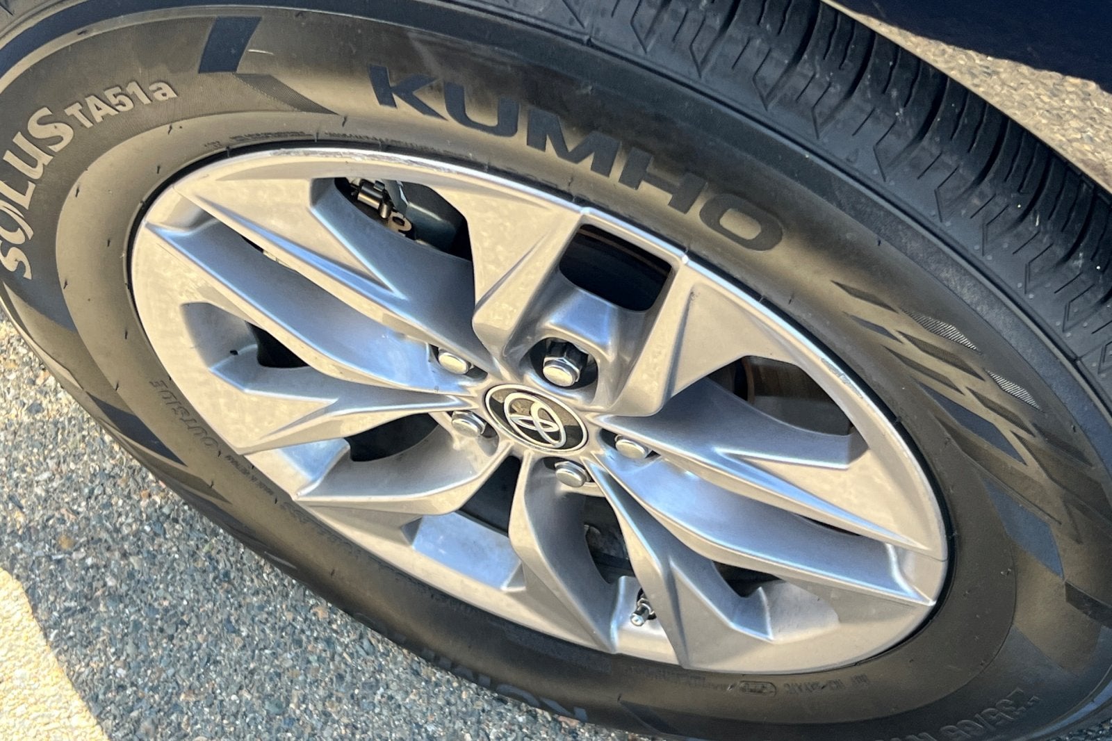 2023 Toyota Sienna LE