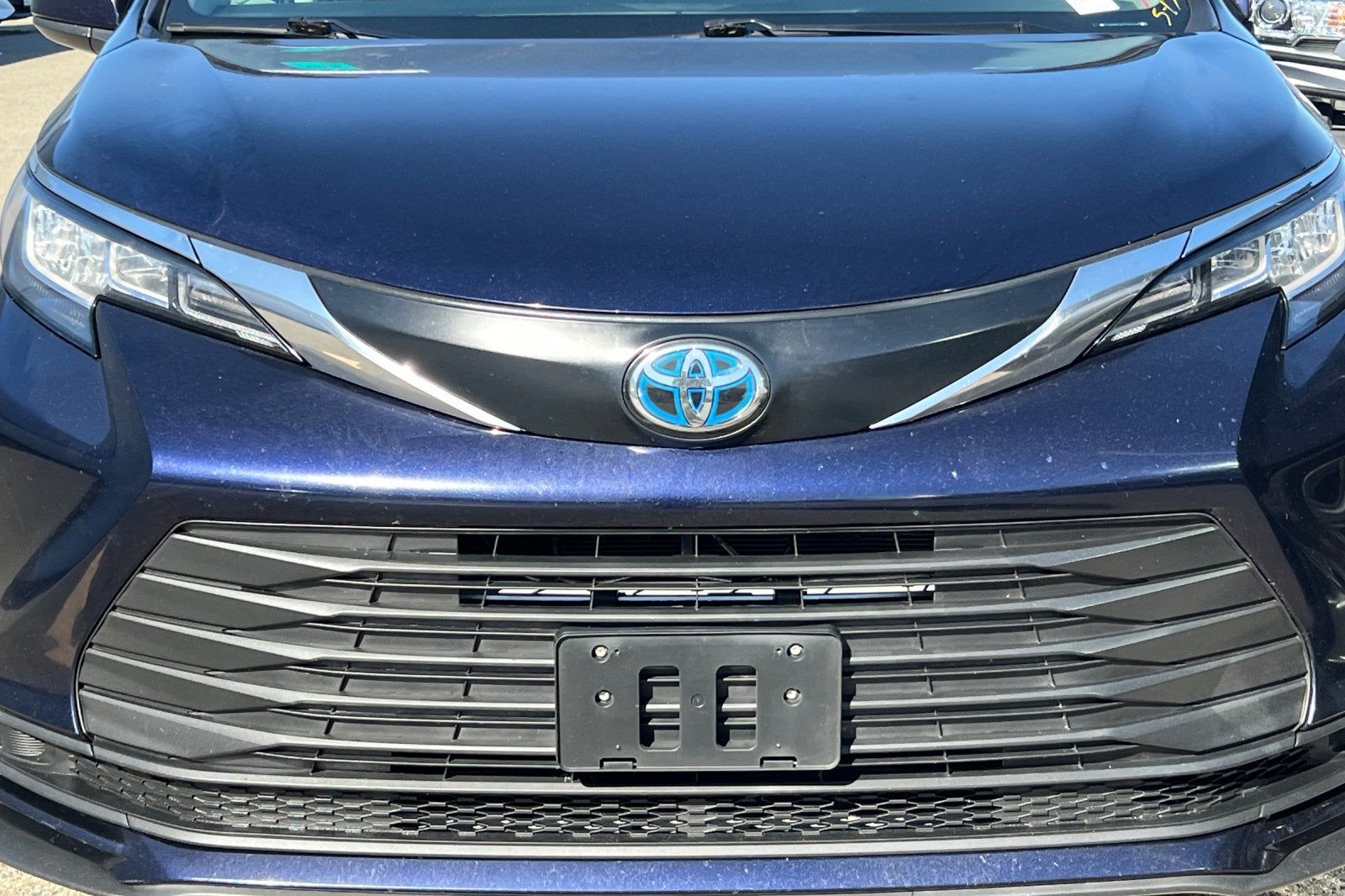 2023 Toyota Sienna LE