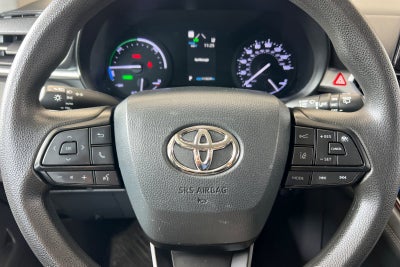 2023 Toyota Sienna LE
