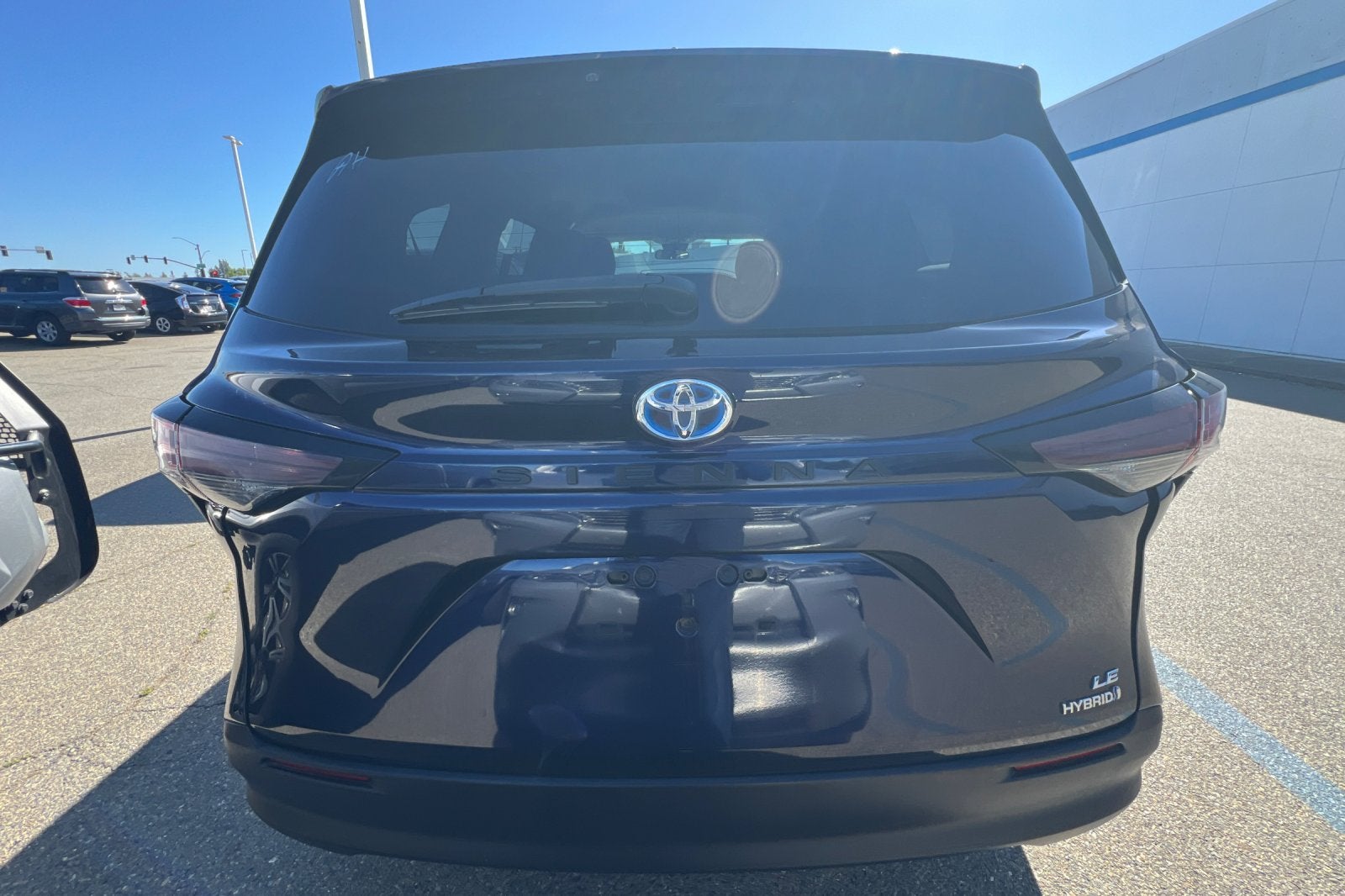 2023 Toyota Sienna LE