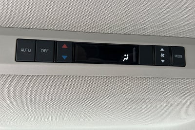 2022 Toyota Sienna LE