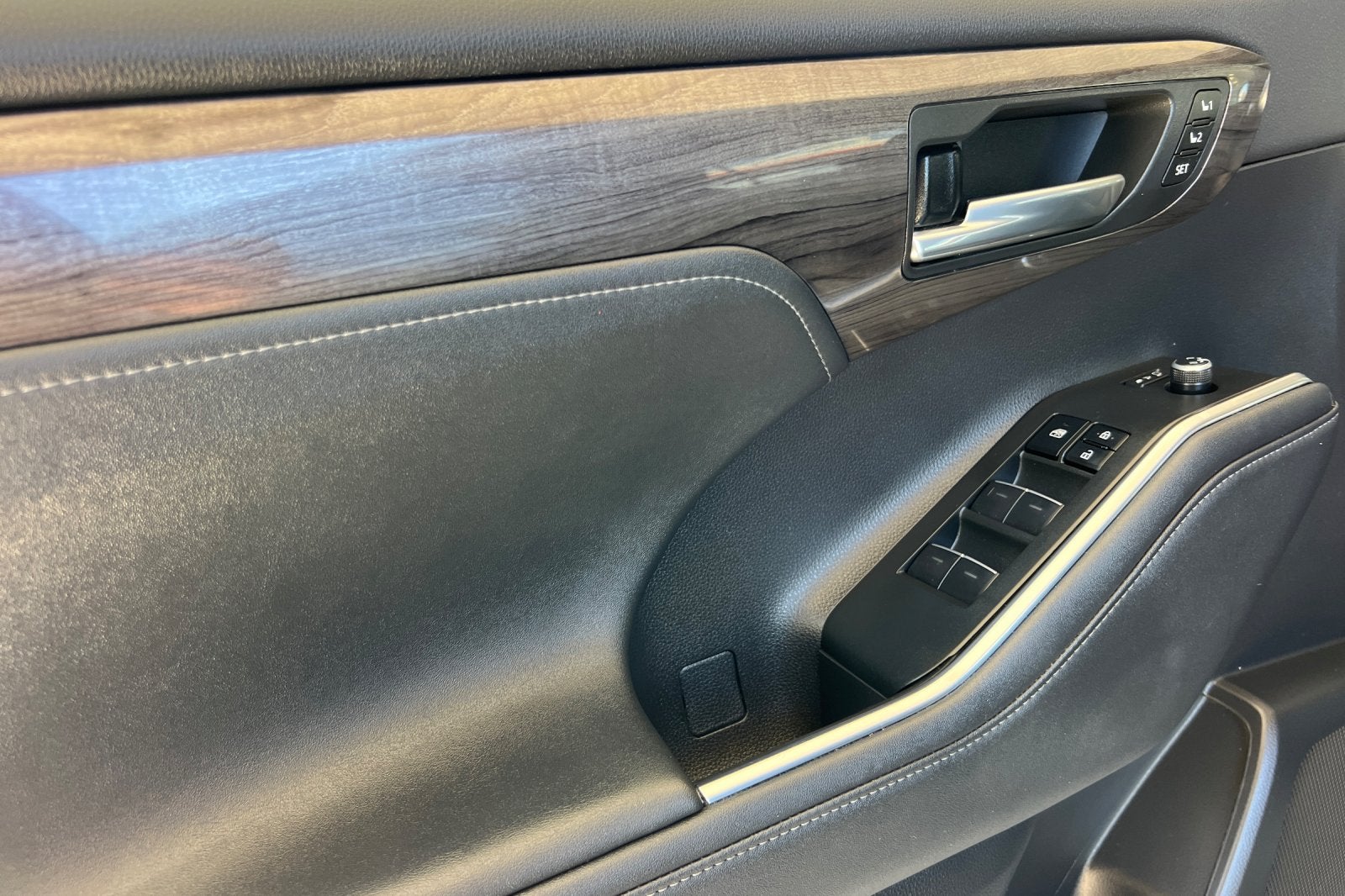 2023 Toyota Highlander Hybrid Limited