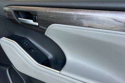 2023 Toyota Highlander Hybrid Limited