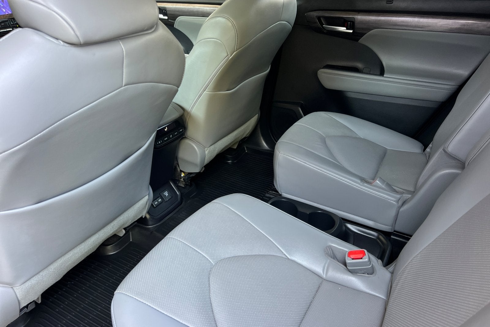 2023 Toyota Highlander Hybrid Limited