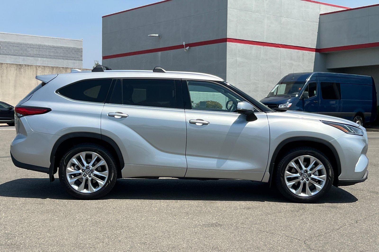 2023 Toyota Highlander Hybrid Limited