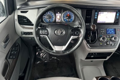 2015 Toyota Sienna XLE