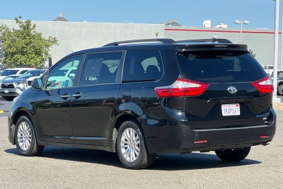 2015 Toyota Sienna XLE