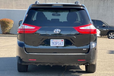 2015 Toyota Sienna XLE