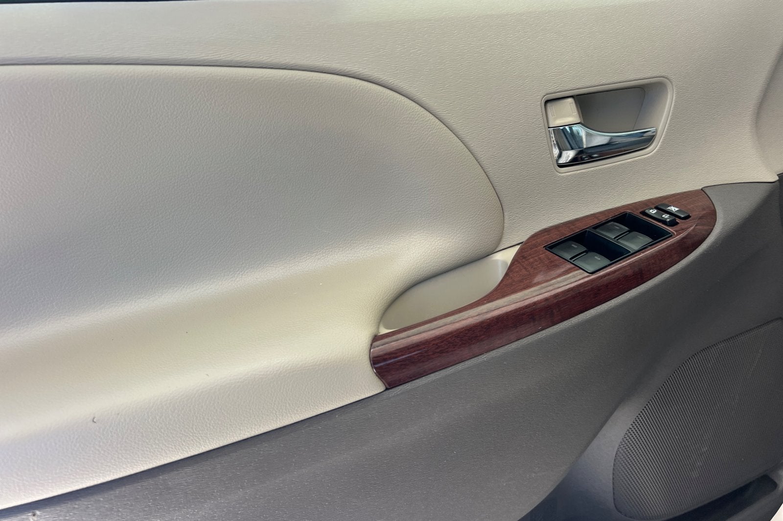 2014 Toyota Sienna XLE