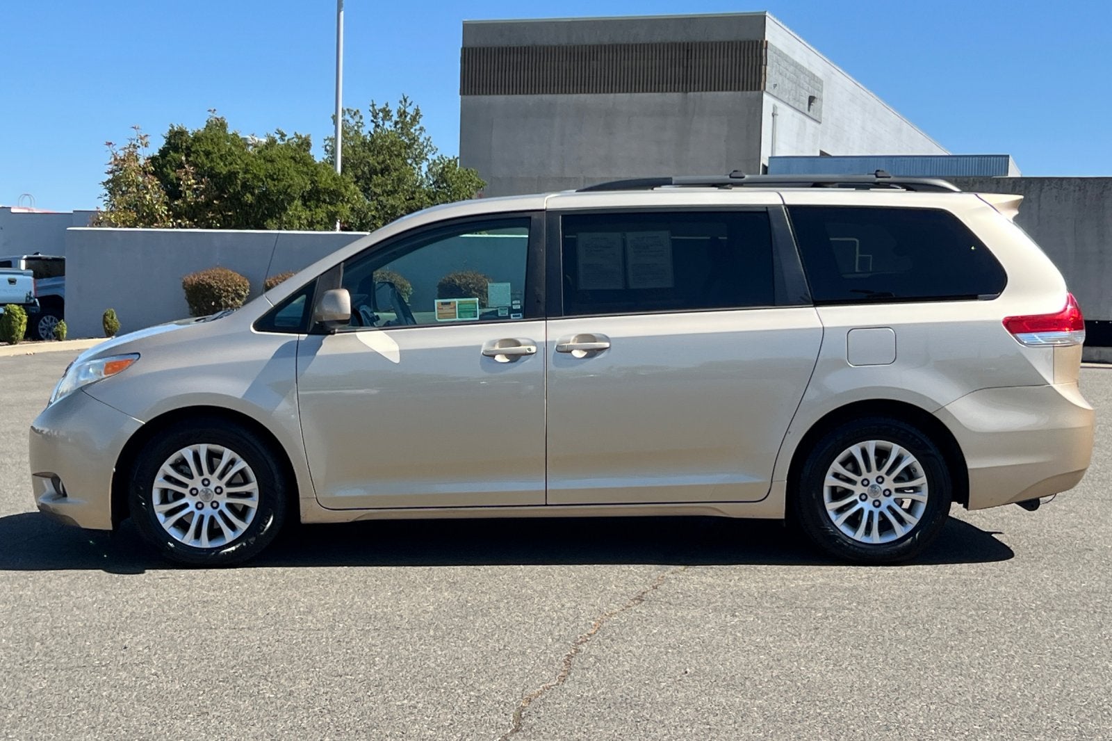 2014 Toyota Sienna XLE