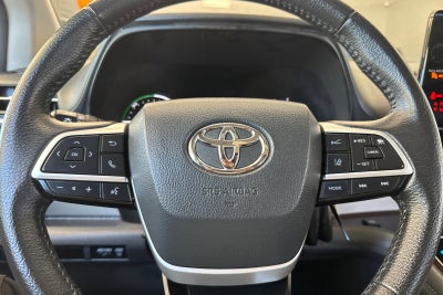 2024 Toyota Sienna XLE