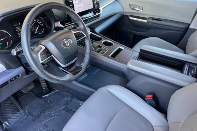 2022 Toyota Sienna XLE