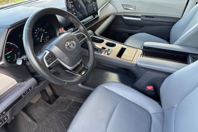 2024 Toyota Sienna XLE