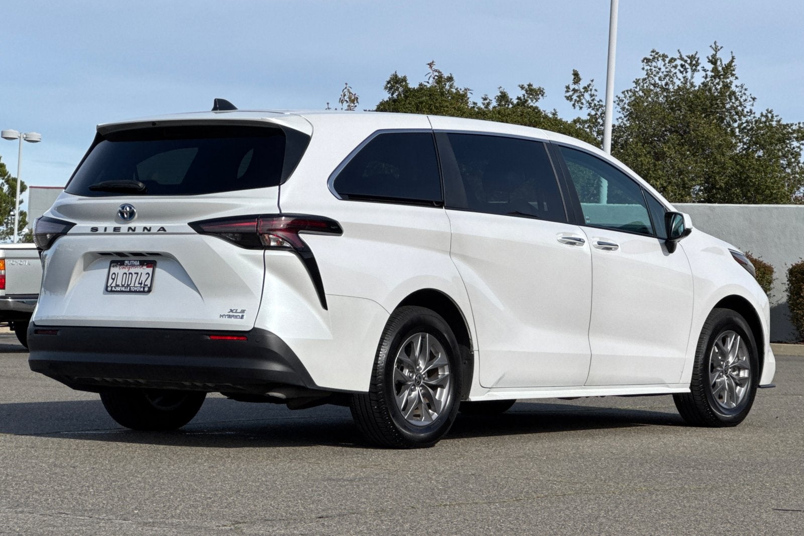 2024 Toyota Sienna XLE