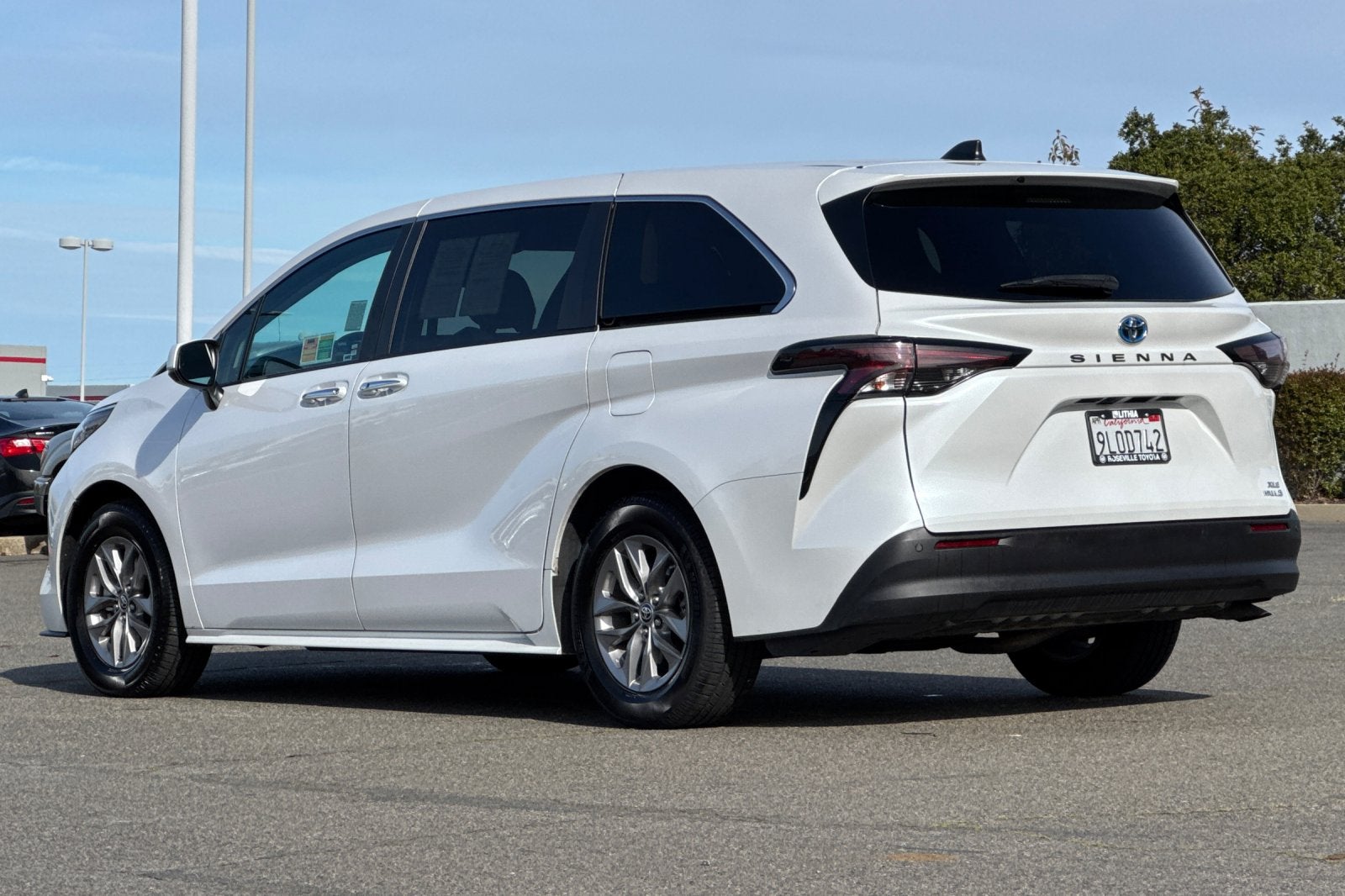 2024 Toyota Sienna XLE