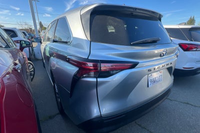 2022 Toyota Sienna XLE
