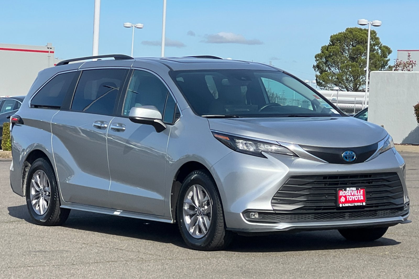 2025 Toyota Sienna XLE