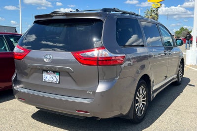 2020 Toyota Sienna XLE Premium