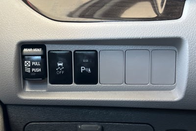 2020 Toyota Sienna XLE