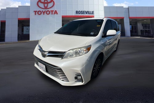 2018 Toyota Sienna XLE